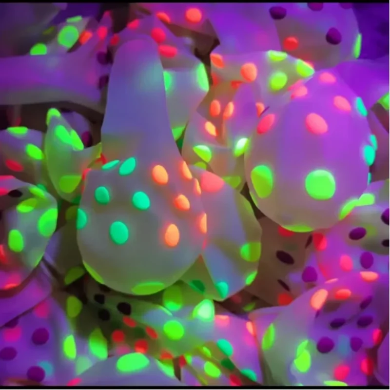 Gumi lufi átlátszó neon pöttyös UV fényben világít 12 db/csomag