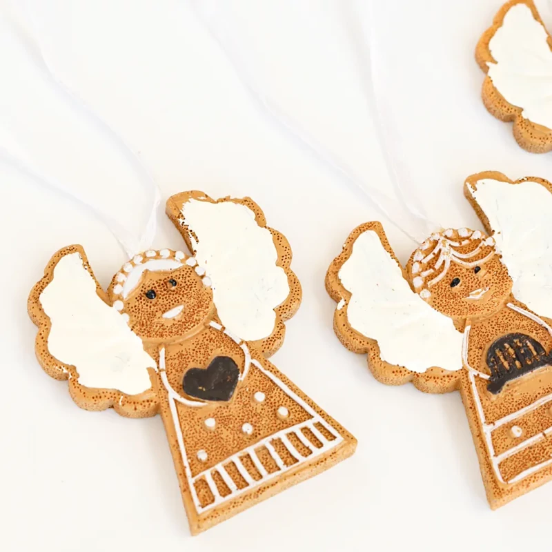 Karácsonyi dísz angyal mézeskalács kinézetű akasztóval 5x6 cm 3 db/csomag HUAM113440
