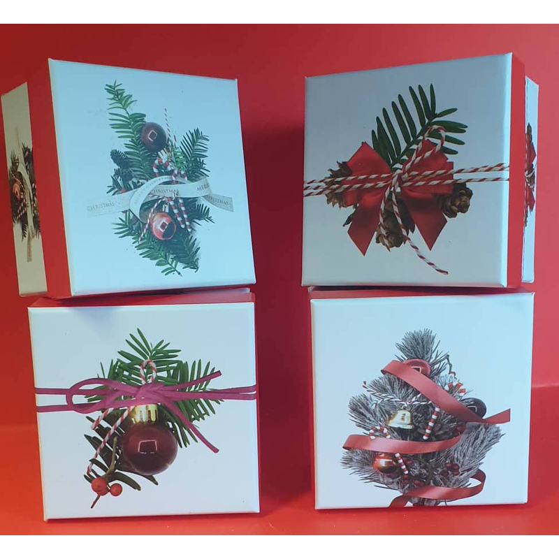 Ajándék doboz papírból karácsonyi mintával 4 féle SYPC101812