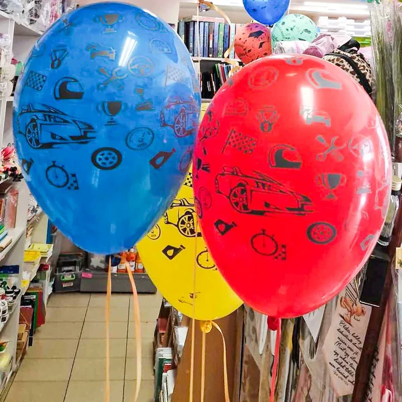 Gumi lufi 30 cm-es versenyautó mintájú vegyes színű 206-80 10 db/csomag